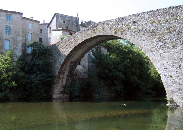 Die Brücke von Vigan in die Cevennen