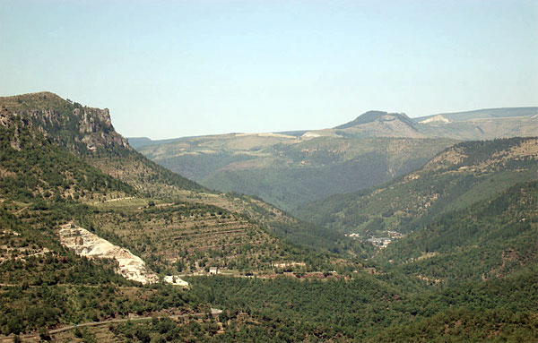 Cevennen von der Straße der Corniche des Cevennes